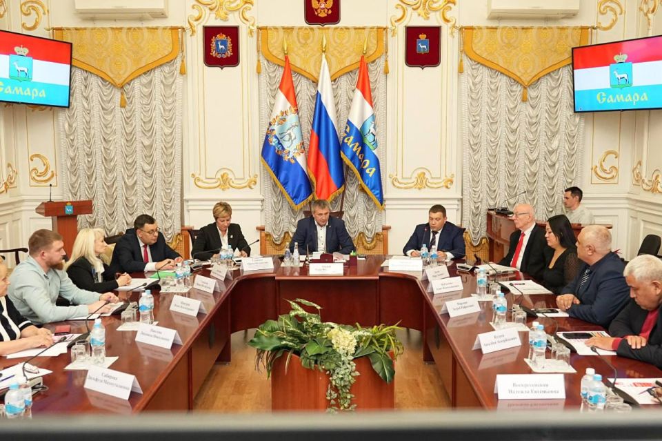 Иван Носков: «Через национально-культурные центры должна поддерживаться наша общность, наше единство» Иван Носков: «Через национально-культурные центры должна поддерживаться наша общность, наше единство»