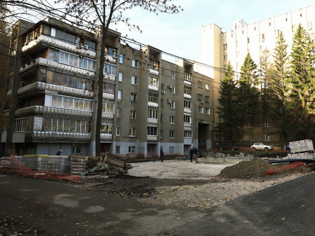 Благоустройство сквера Чудайкина в Самаре в самом разгаре Благоустройство сквера Чудайкина в Самаре в самом разгаре