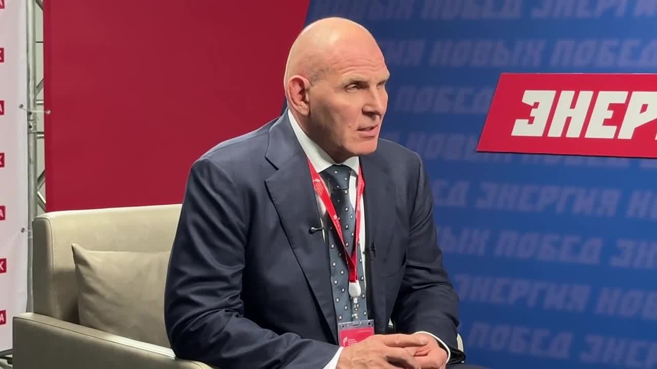 Член комитета Совета Федерации Федерального Собрания Российской Федерации по международным делам, трехкратный чемпион Олимпийских игр по греко-римской борьбе, Герой России Александр Карелин стал гостем выездной студии ГТРК...