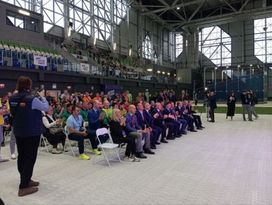 В крытом футбольном манеже стадиона «Солидарность Самара Арена» состоялось открытие соревнований по фиджитал-спорту «Кубок Победы. Волга!» для ветеранов СВО