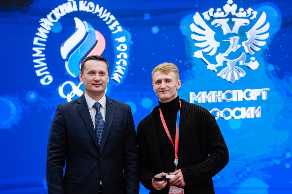 Пятеро футболистов «Крыльев Советов» получили звания «Мастер спорта России» Пятеро футболистов «Крыльев Советов» получили звания «Мастер спорта России»