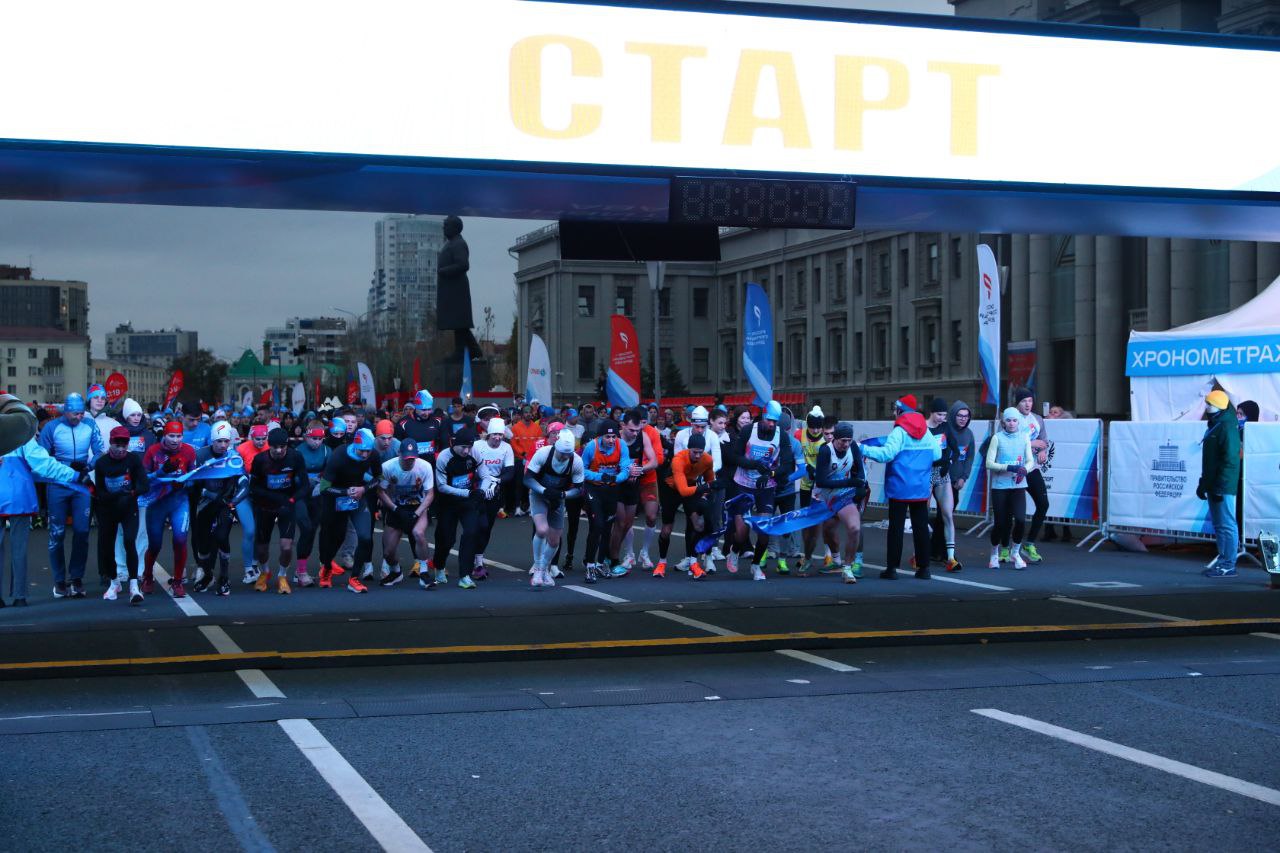 Иван Носков: Спортивное утро в Самаре! Перед стартом массового забега "Чистый спорт" поддержал наших спортсменов и коллег Иван Носков: Спортивное утро в Самаре! Перед стартом массового забега "Чистый спорт" поддержал наших спортсменов и коллег