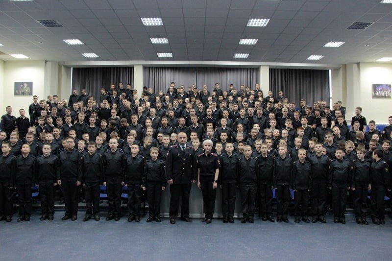 Победитель регионального этапа Всероссийского конкурса МВД «Народный участковый» встретился с воспитанниками самарского кадетского корпуса МВД РФ Победитель регионального этапа Всероссийского конкурса МВД «Народный участковый» встретился с воспитанниками самарского кадетского корпуса МВД РФ