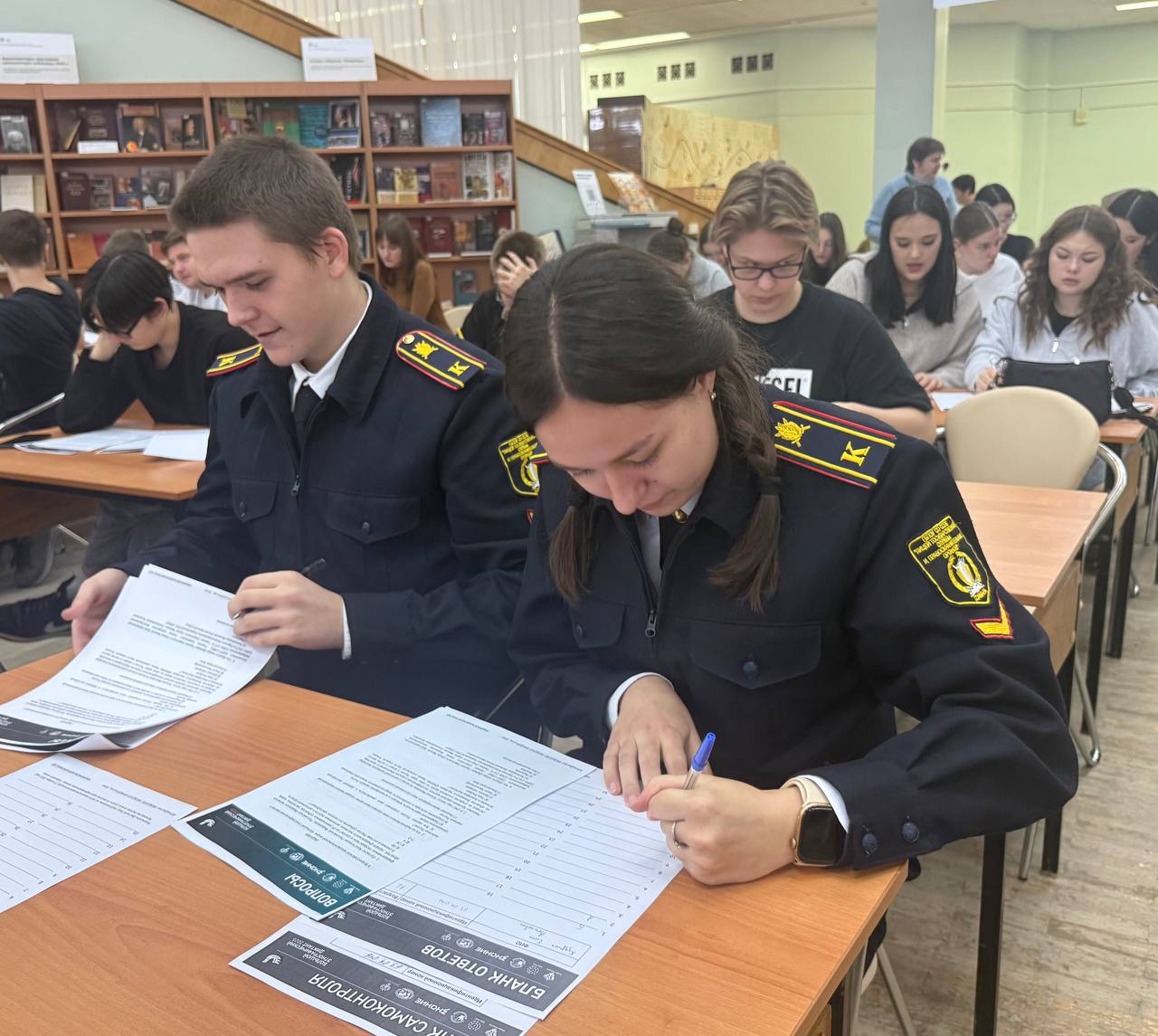 Кадеты следственного управления приняли участие в юбилейном Большом этнографическом диктанте Кадеты следственного управления приняли участие в юбилейном Большом этнографическом диктанте