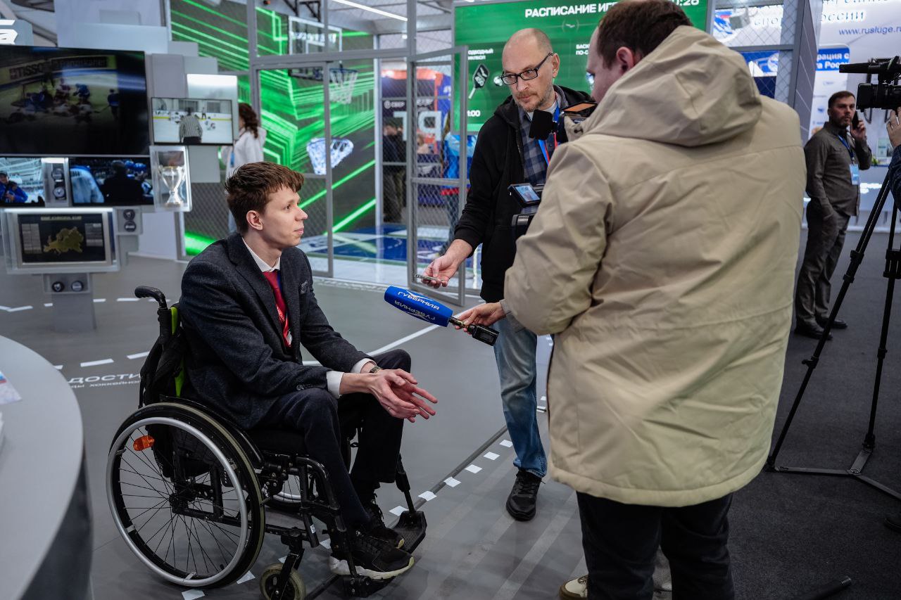 Спортсмены Самарской области - гости и активные участники программы регионального стенда на форуме «Россия - спортивная держава» Спортсмены Самарской области - гости и активные участники программы регионального стенда на форуме «Россия - спортивная держава»