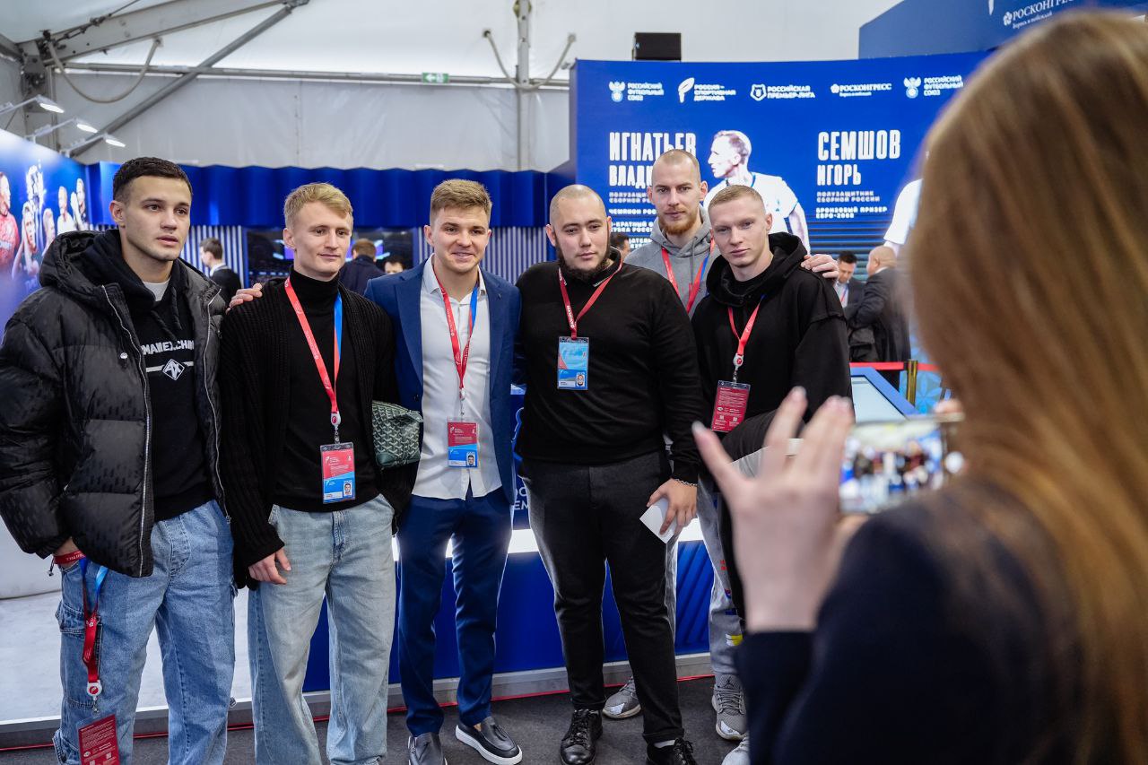 Спортсмены Самарской области - гости и активные участники программы регионального стенда на форуме «Россия - спортивная держава» Спортсмены Самарской области - гости и активные участники программы регионального стенда на форуме «Россия - спортивная держава»