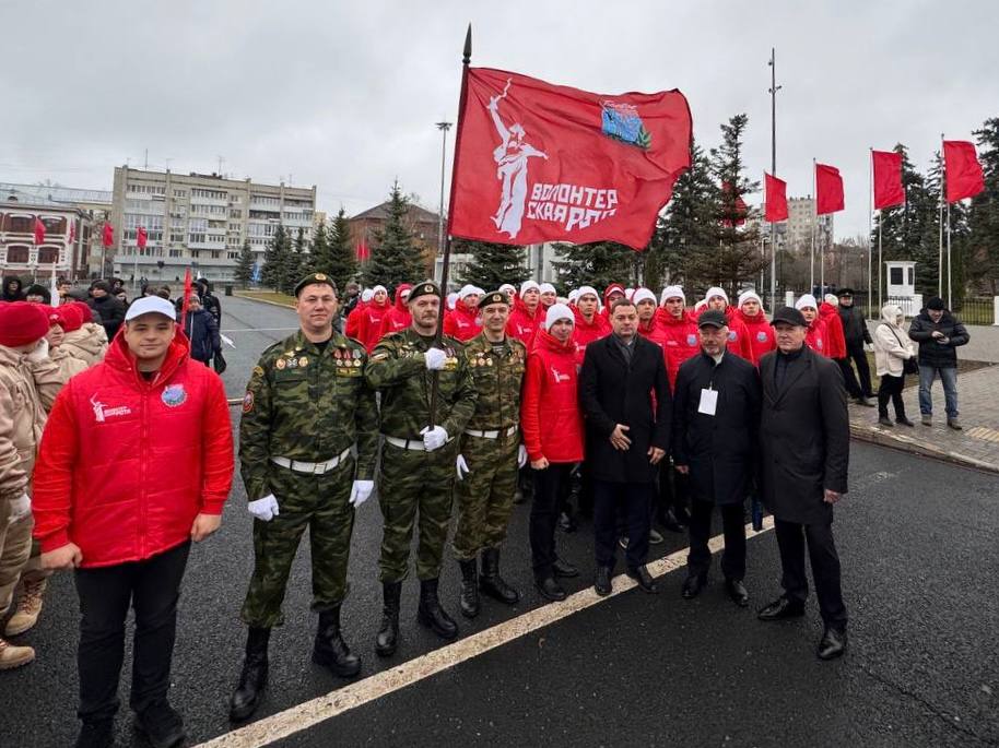Сегодня делегация Сызрани принимает участие в Параде Памяти, посвященном легендарному военному параду 1941 года в Куйбышеве Сегодня делегация Сызрани принимает участие в Параде Памяти, посвященном легендарному военному параду 1941 года в Куйбышеве