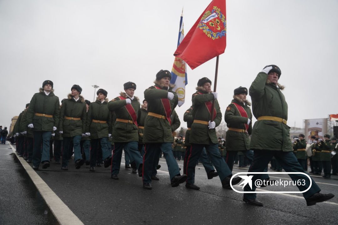 Парадные расчеты на площади Куйбышева в объективе фотокорреспондента «КП-Самара» Парадные расчеты на площади Куйбышева в объективе фотокорреспондента «КП-Самара»