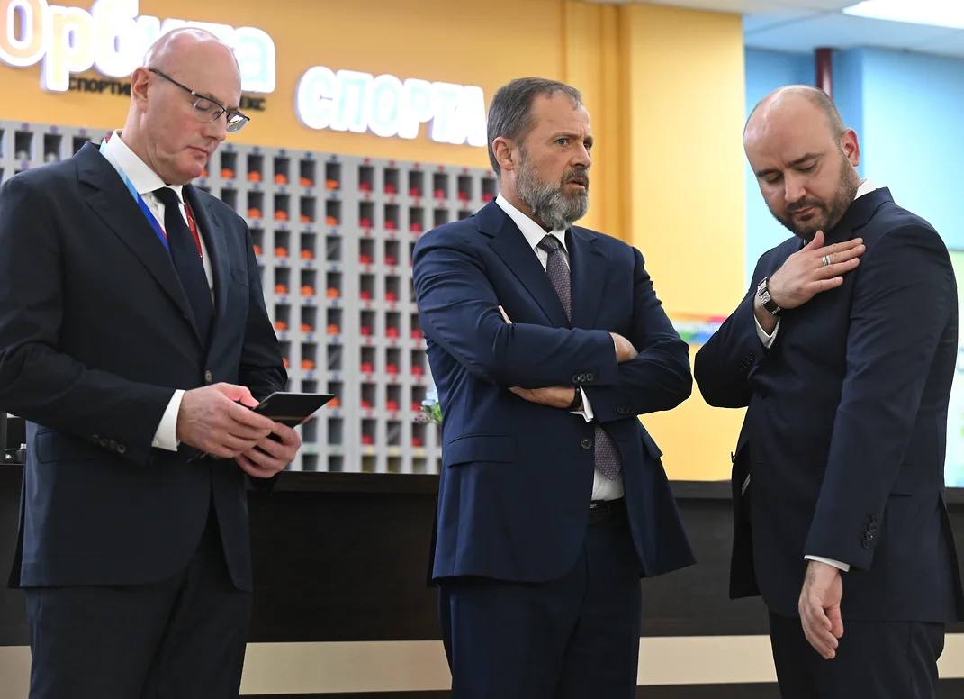 Бодрые самаритяне. Как Владимир Путин приехал на форум «Россия — спортивная держава» 6 ноября президент России Владимир Путин прилетел в Самару, чтобы посвятить себя занятиям спортом Бодрые самаритяне. Как Владимир Путин приехал на форум «Россия — спортивная держава» 6 ноября президент России Владимир Путин прилетел в Самару, чтобы посвятить себя занятиям спортом