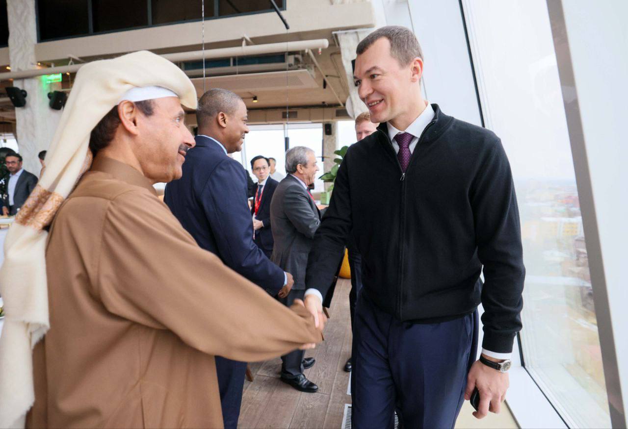 Михаил Дегтярёв: Третий день работы на площадках Международного форума «Россия - спортивная держава» посвятил встречам с моими иностранными визави и руководителями делегаций стран-участниц Михаил Дегтярёв: Третий день работы на площадках Международного форума «Россия - спортивная держава» посвятил встречам с моими иностранными визави и руководителями делегаций стран-участниц