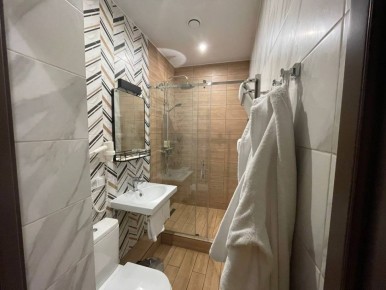 123    -  , 8 ,         :