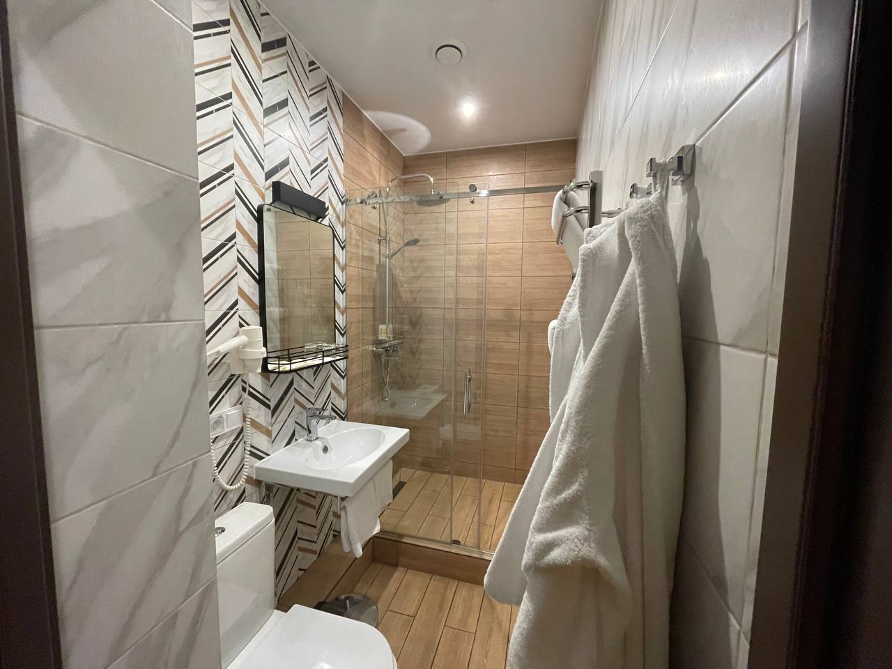 123 Как сообщили в РКС-Самара на субботу, 8 ноября, запланировано проведение ремонтных работ на сетях по следующим адресам: