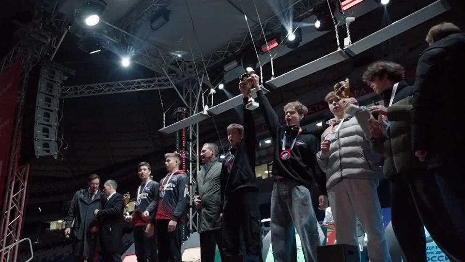 8        -         !