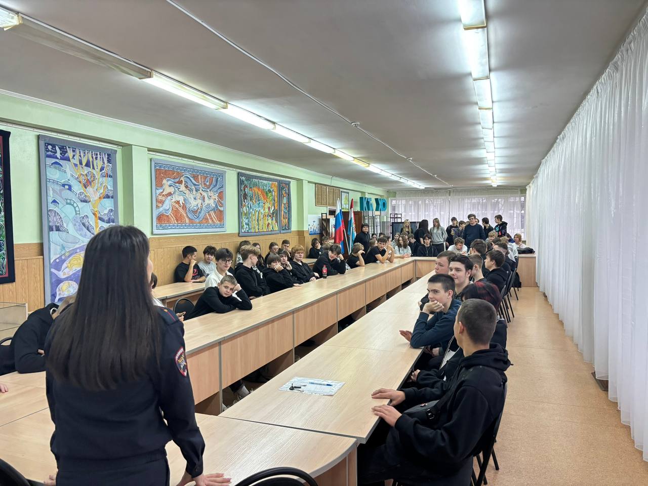 Сотрудники #ГосавтоинспекцииТольятти проводят занятия по безопасности дорожного движения для учащихся средних профессиональных образовательных учреждений Сотрудники #ГосавтоинспекцииТольятти проводят занятия по безопасности дорожного движения для учащихся средних профессиональных образовательных учреждений