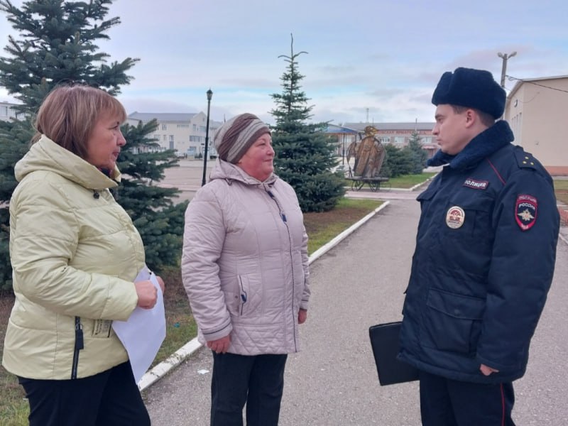 Полицейские Самарской области ведут активную работу с населением, направленную на профилактику кибермошенничества