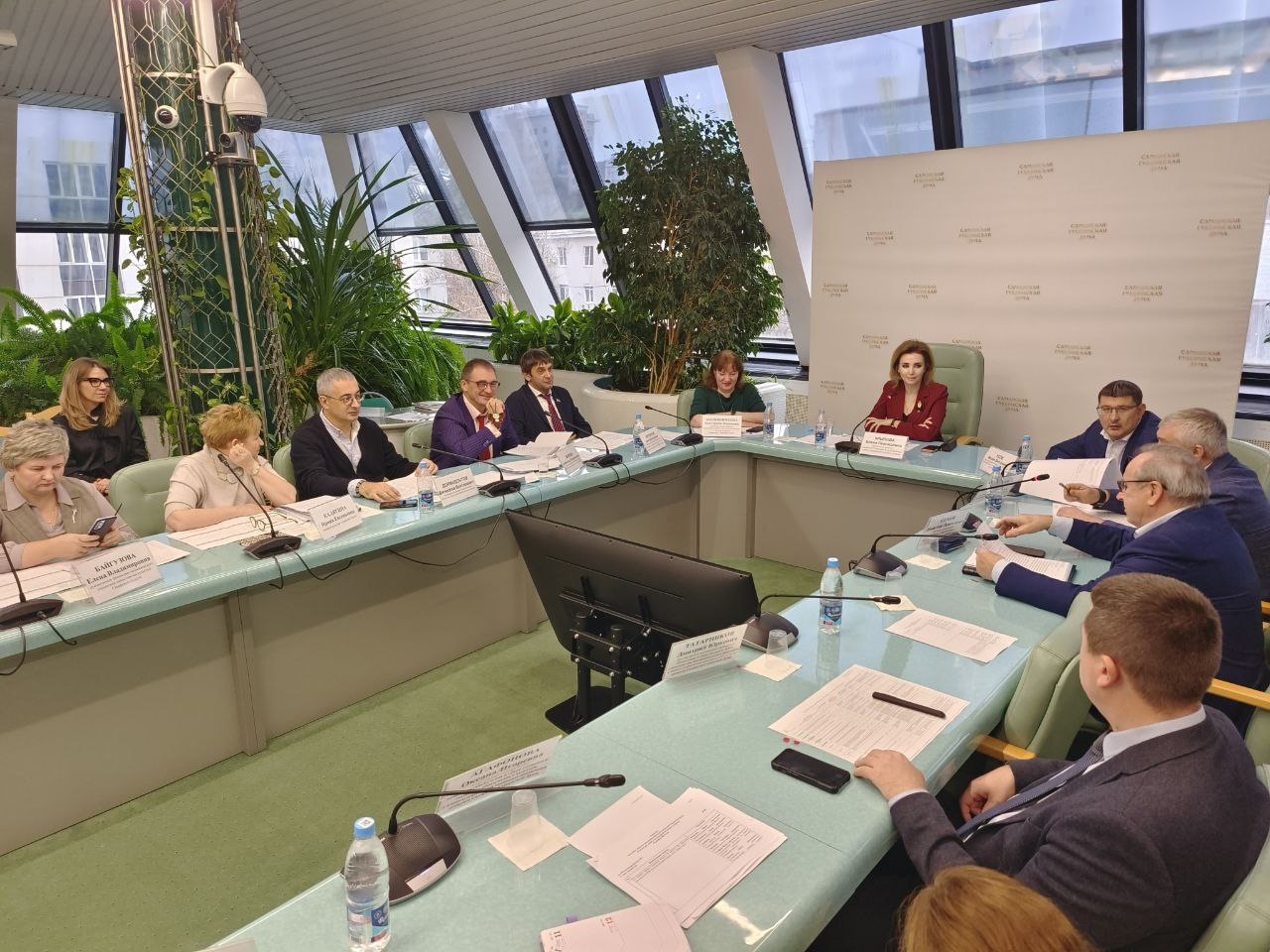 В Самарской Губернской Думе началось заседание комитета по культуре, спорту, молодёжной политике и туризму под руководством Елены Крыловой