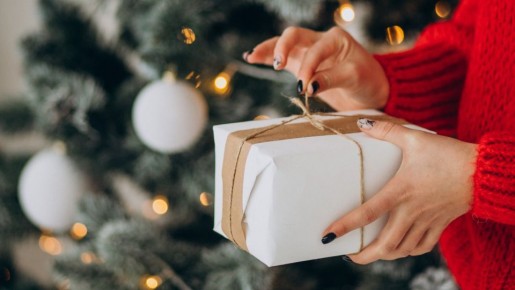 Россиян жутко раздражают эти подарки на Новый год: в лицо никто не скажет