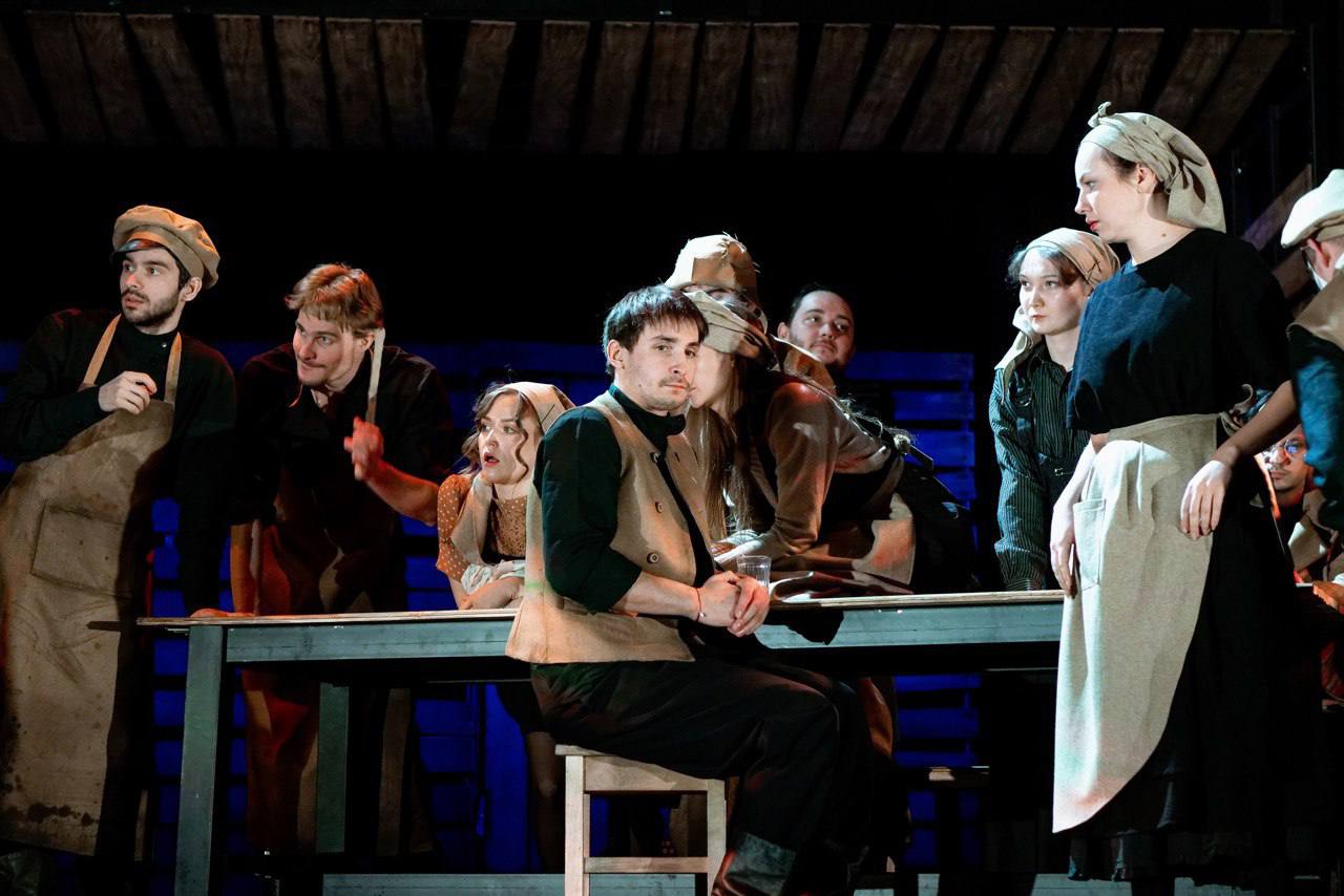 Театр «Мастерская» из Самары представил два спектакля на Всероссийском фестивале «Классика» в Москве Театр «Мастерская» из Самары представил два спектакля на Всероссийском фестивале «Классика» в Москве