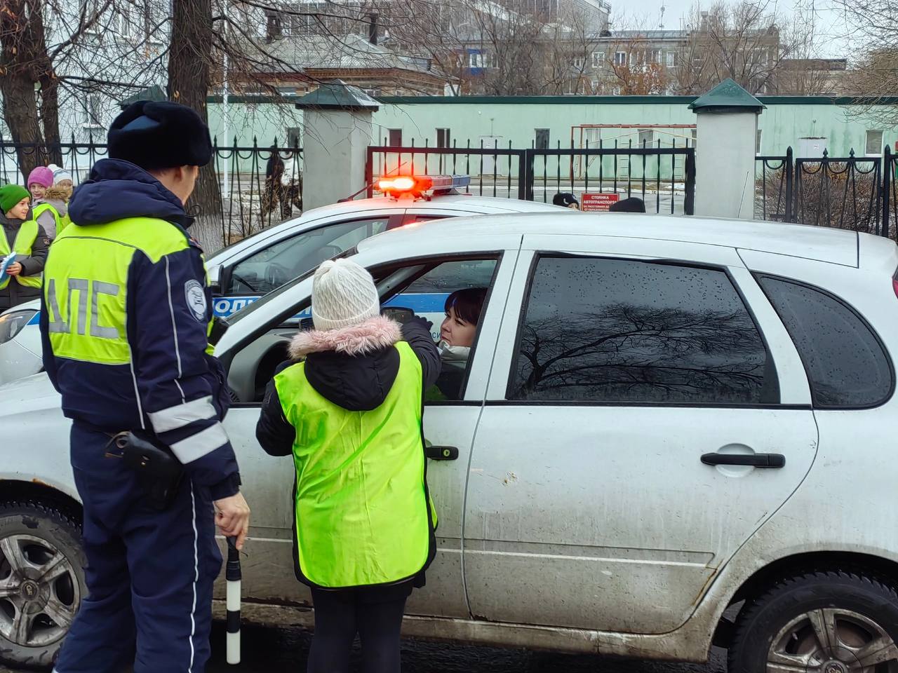 На территории Сызранской Госавтоинспекции проходят акции #ДеньПамятиЖертвДТП На территории Сызранской Госавтоинспекции проходят акции #ДеньПамятиЖертвДТП