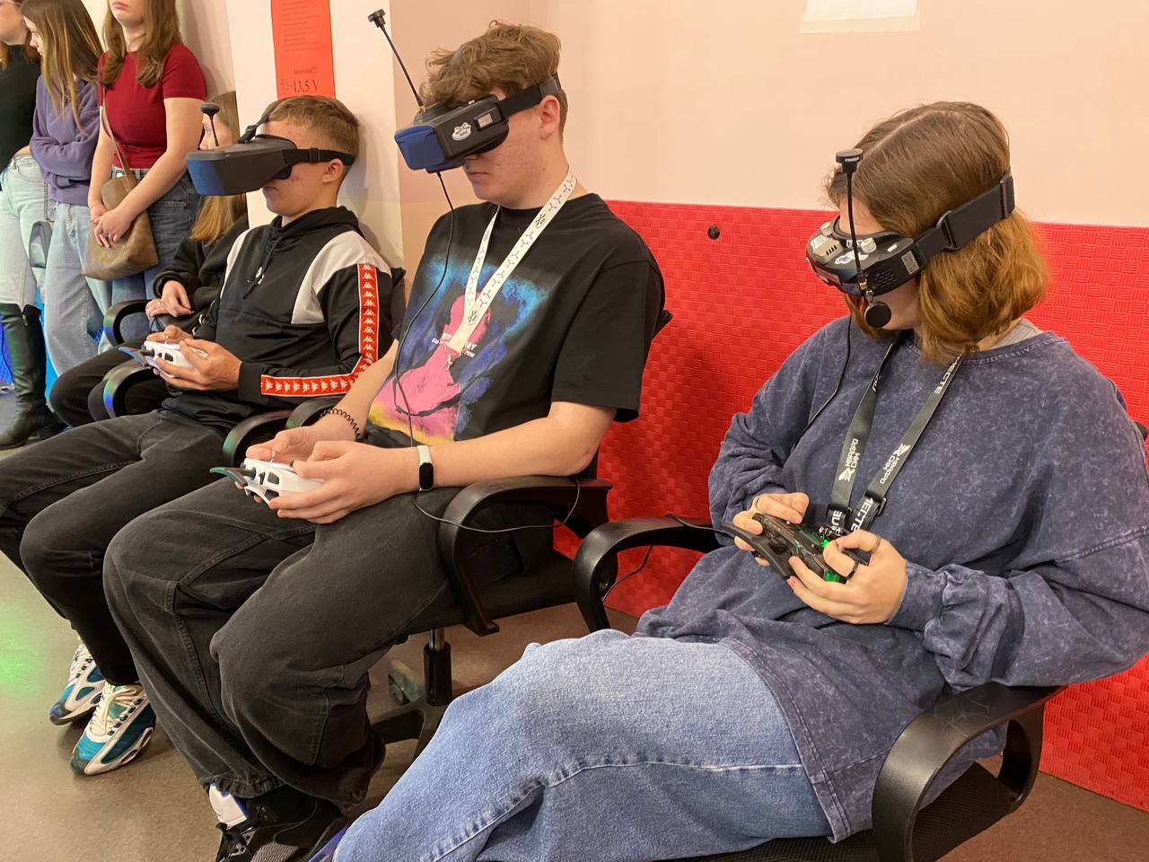 В Поволжском государственном колледже стартовали региональные соревнования по FPV-пилотированию среди студентов