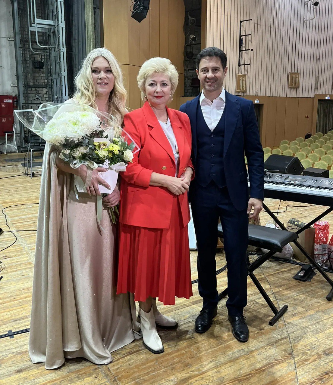 – В Тольятти такой тёплый, просто горячий приём, как будто мы приехали домой! – говорят Антон и Виктория Макарские – В Тольятти такой тёплый, просто горячий приём, как будто мы приехали домой! – говорят Антон и Виктория Макарские