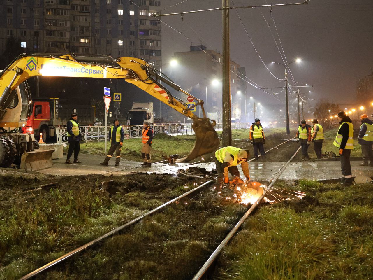 Иван Носков: Стартовал долгожданный ремонт трамвайных путей на перекрестках Иван Носков: Стартовал долгожданный ремонт трамвайных путей на перекрестках