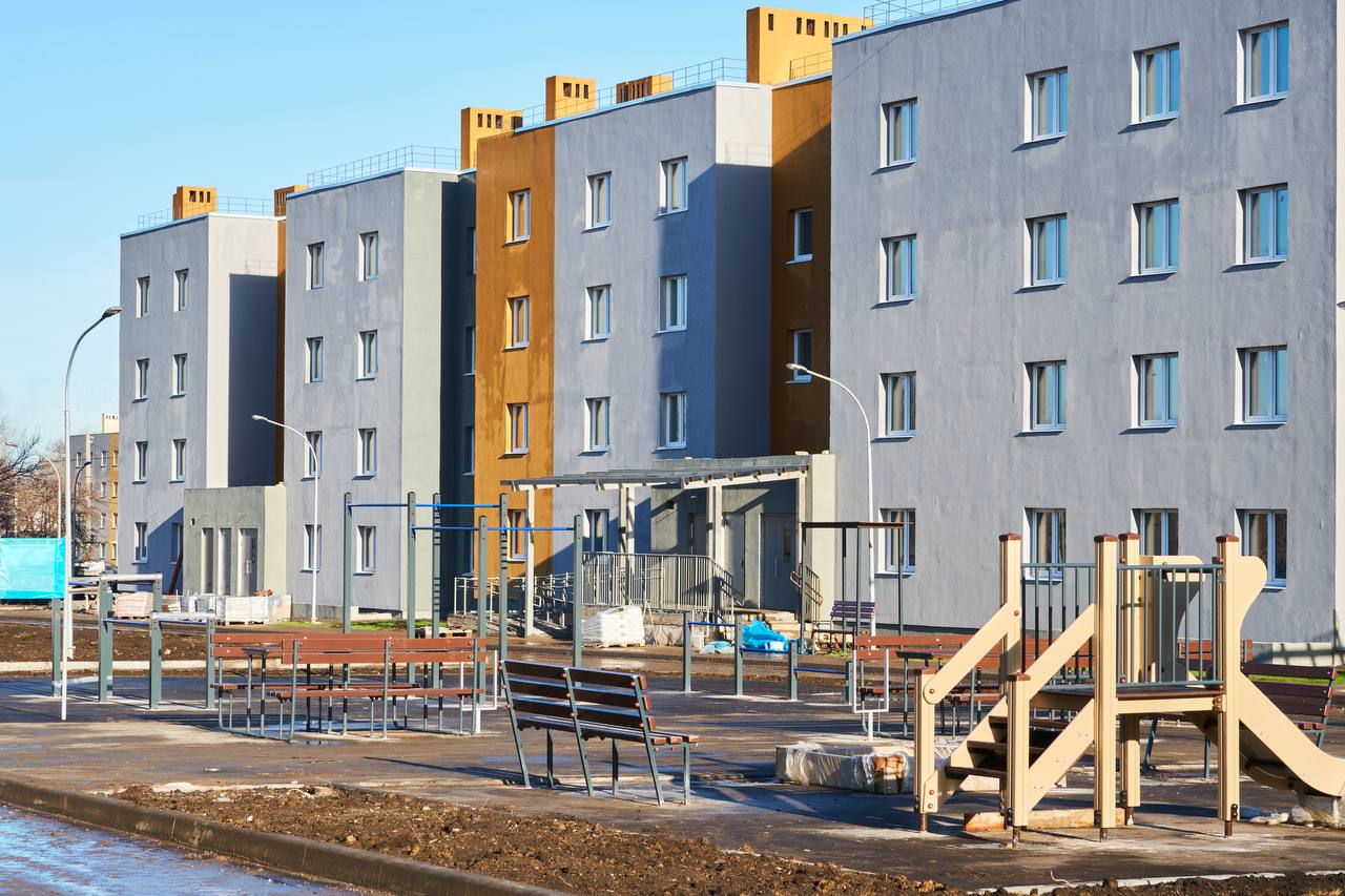 19 ноября глава города Сергей Володченков в рамках рабочего визита вице-губернатора Самарской области Дмитрия Яковлева проверил ход строительных работ физкультурно-оздоровительного комплекса на улице Вавилова 19 ноября глава города Сергей Володченков в рамках рабочего визита вице-губернатора Самарской области Дмитрия Яковлева проверил ход строительных работ физкультурно-оздоровительного комплекса на улице Вавилова