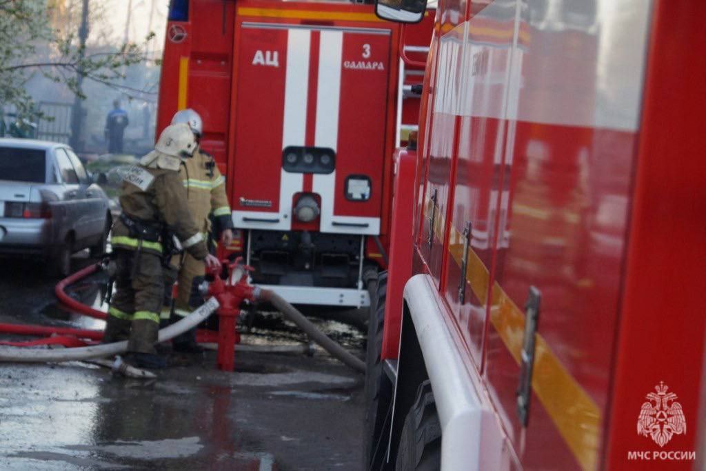 #Оперативнаясводка. С начала дня в Самарской области подразделения ликвидировали 4 пожара: в Ставропольском районе горела частная баня на 12 квадратах
