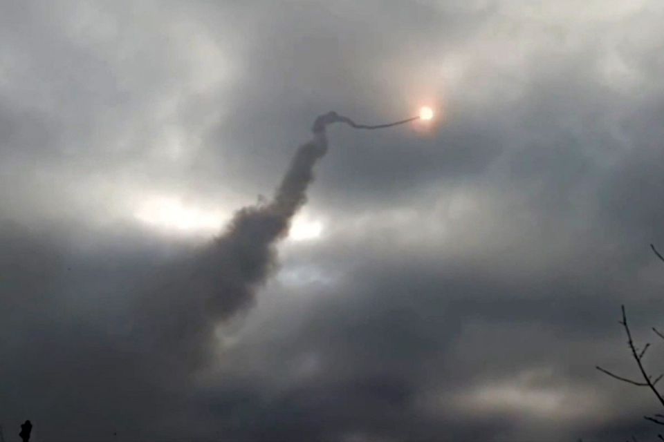 Ночные атаки врага по российским городам: в Сызрани двое погибших, в Рыльске ВСУ ударили по подстанции