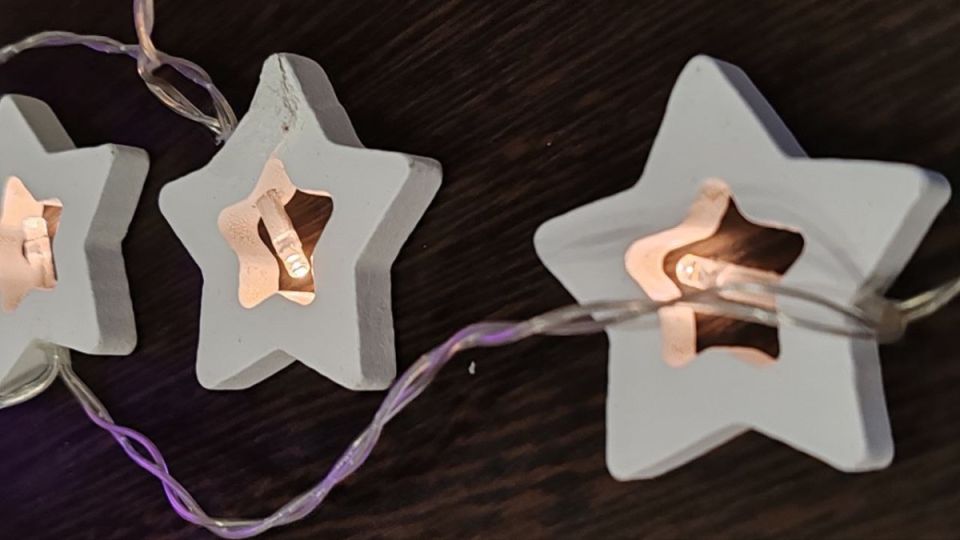 Самарцы под угрозой штрафа за гирлянды на балконах и фасадах