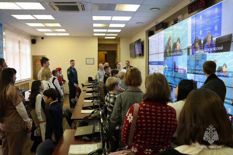 В региональном МЧС России наградили победителей IX патриотического фестиваля «Звезда спасения» В региональном МЧС России наградили победителей IX патриотического фестиваля «Звезда спасения»