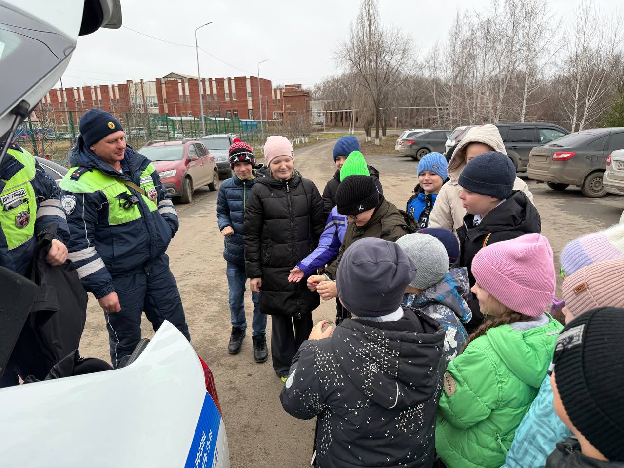 Сотрудники Госавтоинспекции Сергиевского района провели профилактическое мероприятие в Серноводской школе Сотрудники Госавтоинспекции Сергиевского района провели профилактическое мероприятие в Серноводской школе