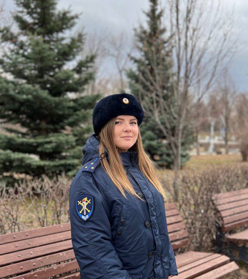 Доброго утра и прекрасного настроения нашим читателям желает Анастасия Андреева, следователь по ОВД СУ Управления МВД России по г. Самаре