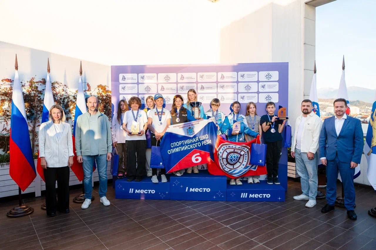 Иван Лаздин и Евгения Огнева стали призерами соревнований по парусному спорту Иван Лаздин и Евгения Огнева стали призерами соревнований по парусному спорту