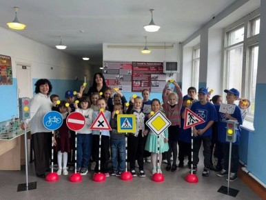 Сотрудники Госавтоинспекции Красноярского района совместно с Отрядами ЮИД и Центром по профилактике детского дорожно-транспортного травматизма провели мероприятия со школьниками, в ходе которых юные участники дорожного...