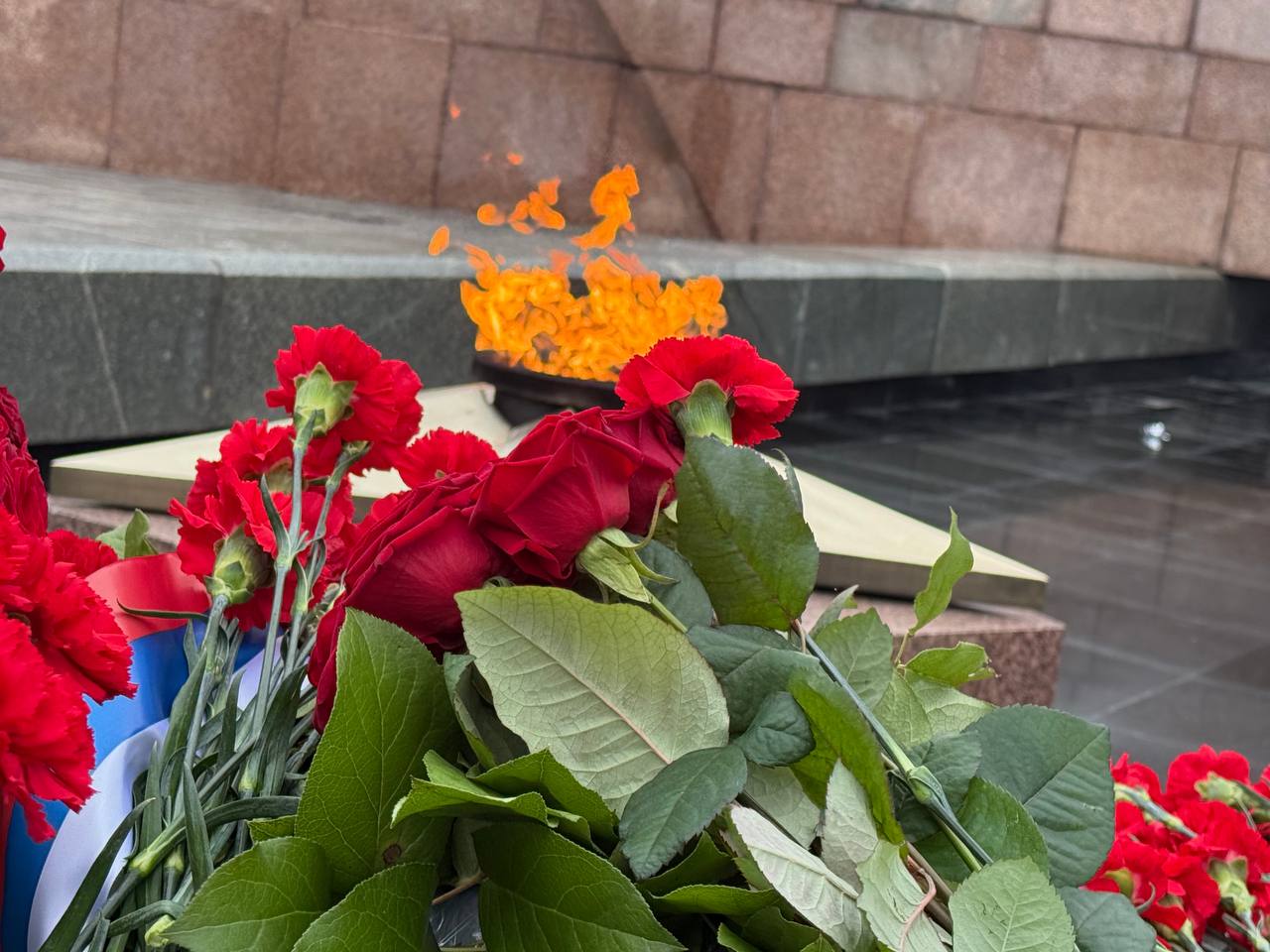 Руководитель территориального следственного отдела принял участие в памятном мероприятии, посвященном Дню Неизвестного солдата Руководитель территориального следственного отдела принял участие в памятном мероприятии, посвященном Дню Неизвестного солдата