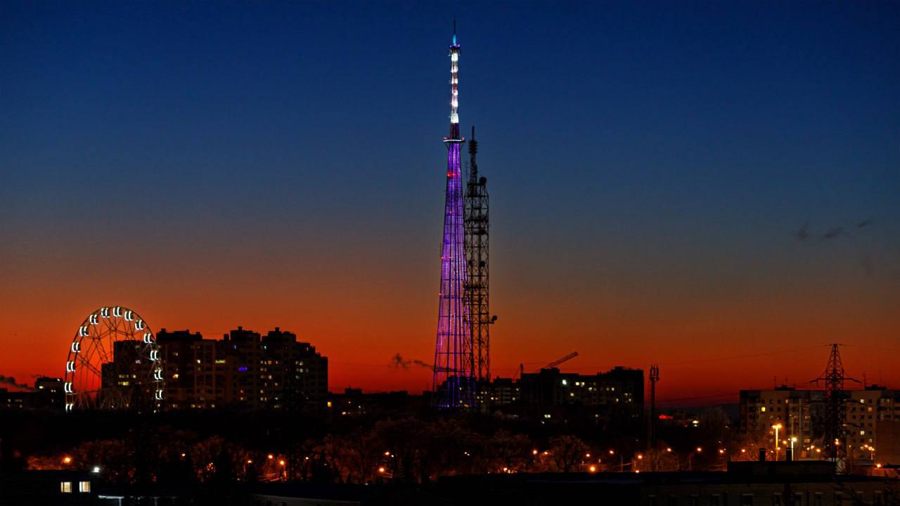 Огни самарской телебашни вновь осветили город