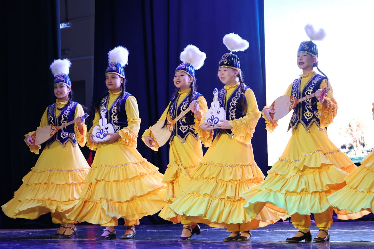 Около 400 участников и гостей собрал в Самаре юбилей Национально-культурной автономии казахов «АК ЖОЛ» Около 400 участников и гостей собрал в Самаре юбилей Национально-культурной автономии казахов «АК ЖОЛ»