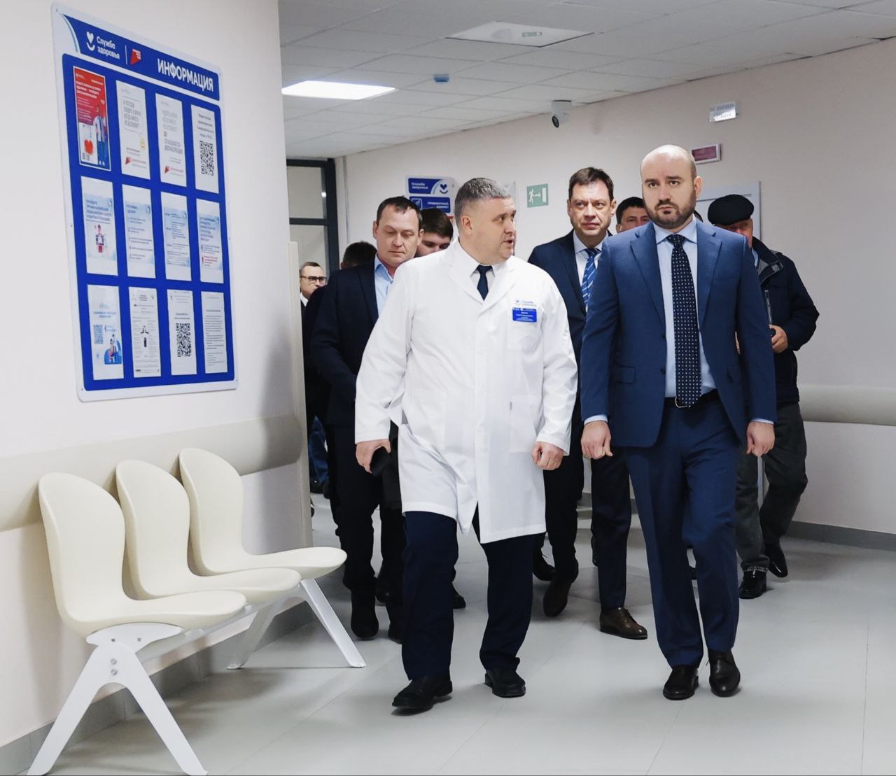 Вячеслав Федорищев оценил качество новой поликлиники в Смышляевке