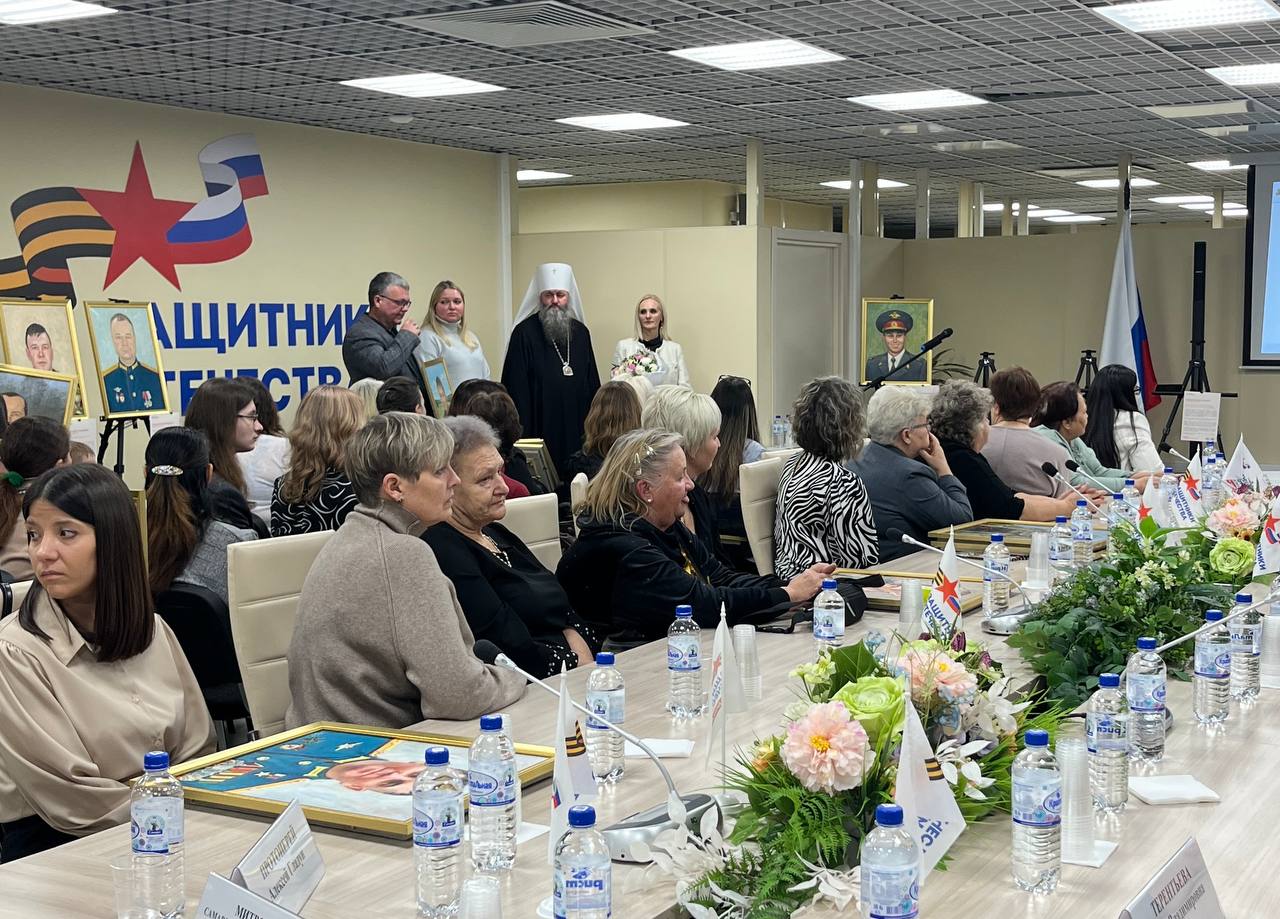 В Самаре почтили память героев СВО на закрытии выставки В Самаре почтили память героев СВО на закрытии выставки