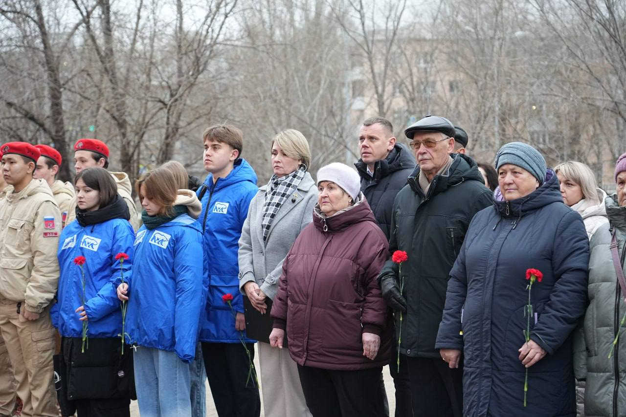 Мемориальную доску Герою России Андрею Колпакову установили в Самаре Мемориальную доску Герою России Андрею Колпакову установили в Самаре