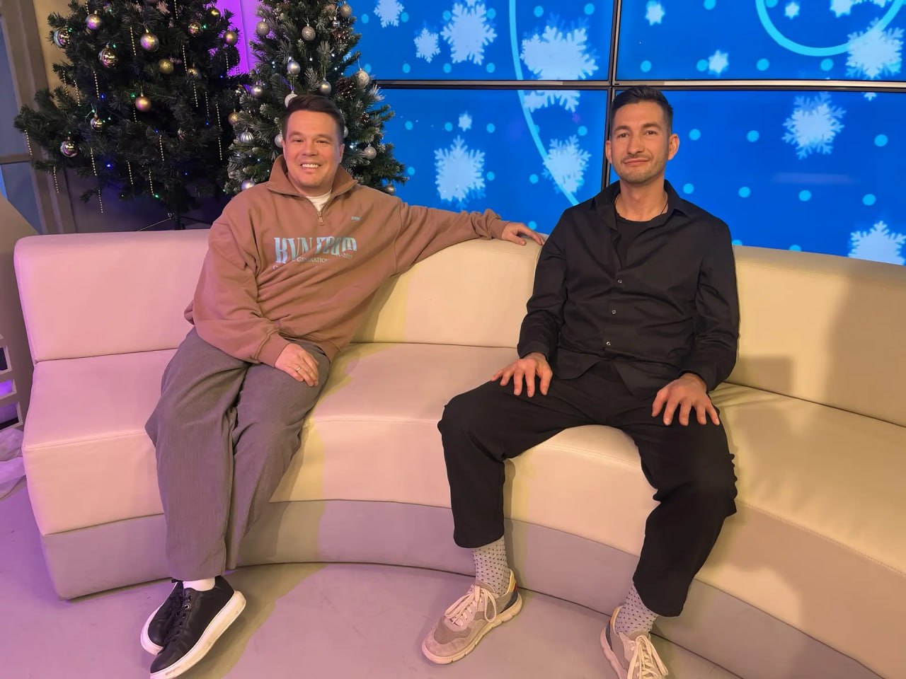 С кем Новый год встретишь, с тем и проведешь! С кем Новый год встретишь, с тем и проведешь!