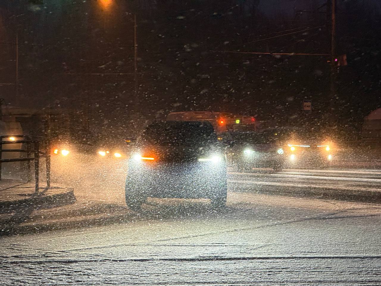 Взгляните на первый снегопад в Самаре глазами нашего режиссера Анастасии Темниковой Взгляните на первый снегопад в Самаре глазами нашего режиссера Анастасии Темниковой