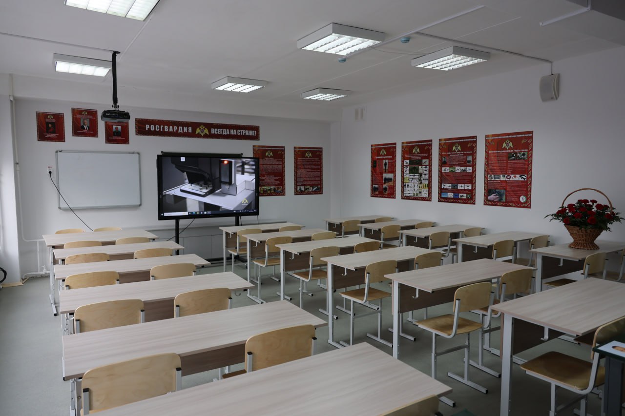 Ученики второго кадетского класса Росгвардии в Самаре принесли присягу в День Героев Отечества Ученики второго кадетского класса Росгвардии в Самаре принесли присягу в День Героев Отечества