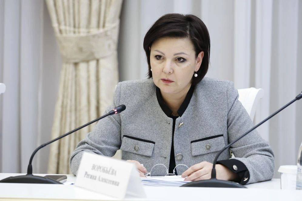 Вячеслав Федорищев провел заседание правительства Самарской области Вячеслав Федорищев провел заседание правительства Самарской области