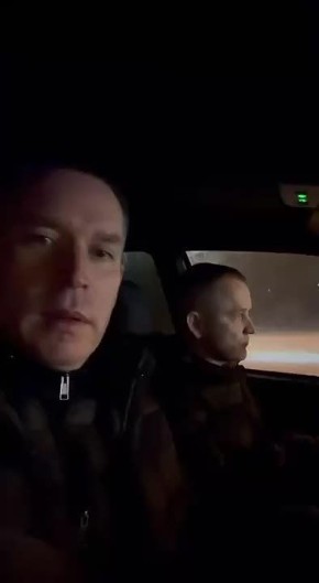 Прямо сейчас глава Тольятти Илья Сухих вместе с заместителем по городскому хозяйству Михаилом Абросимовым совершают рабочий объезд, чтобы оценить дорожную ситуацию