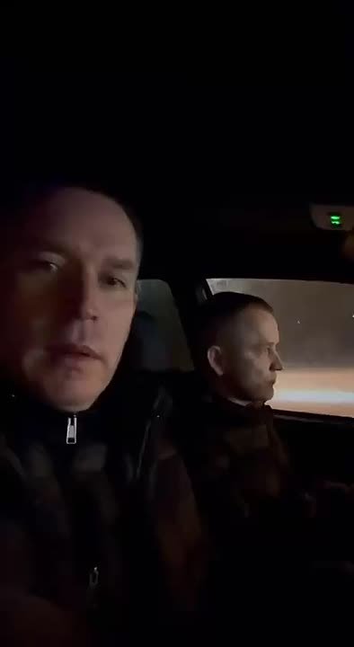 Прямо сейчас глава Тольятти Илья Сухих вместе с заместителем по городскому хозяйству Михаилом Абросимовым совершают рабочий объезд, чтобы оценить дорожную ситуацию