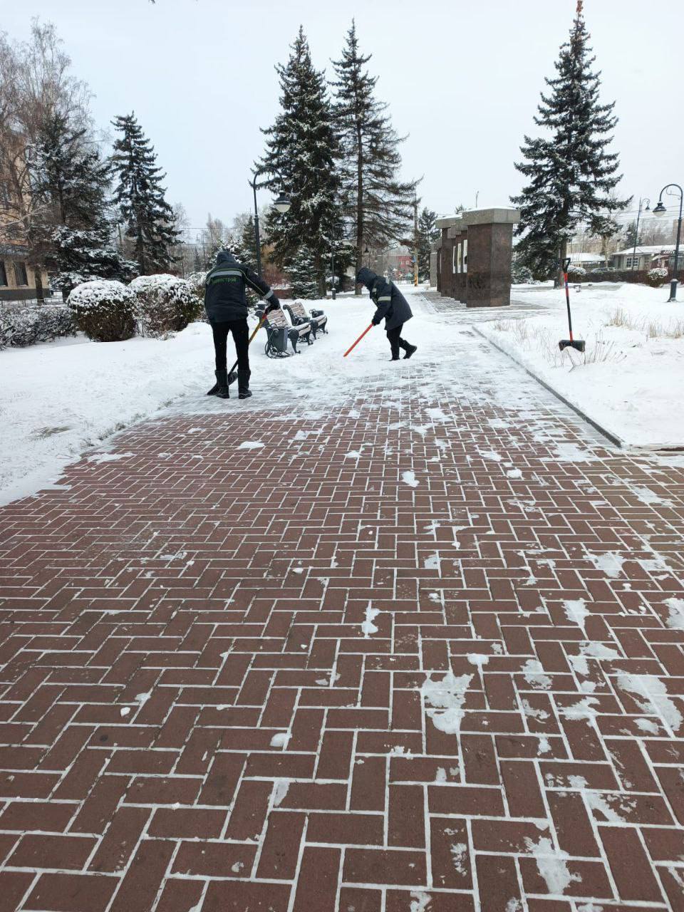 В официальном сообществе МБУ «Зеленстрой» ВКонтакте рассказали, как идёт зимняя уборка города В официальном сообществе МБУ «Зеленстрой» ВКонтакте рассказали, как идёт зимняя уборка города