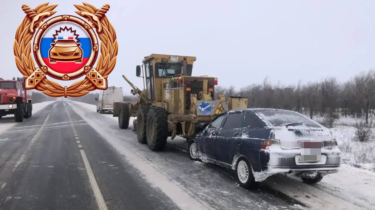 Полицейские работали на месте ДТП на автодороге А-300 «Самара — Большая Черниговка» По предварительным данным Госавтоинспекции, в 11:25 на 57-м километре автодороги А-300 «Самара — Большая Черниговка» водитель 2005 года... Полицейские работали на месте ДТП на автодороге А-300 «Самара — Большая Черниговка» По предварительным данным Госавтоинспекции, в 11:25 на 57-м километре автодороги А-300 «Самара — Большая Черниговка» водитель 2005 года...