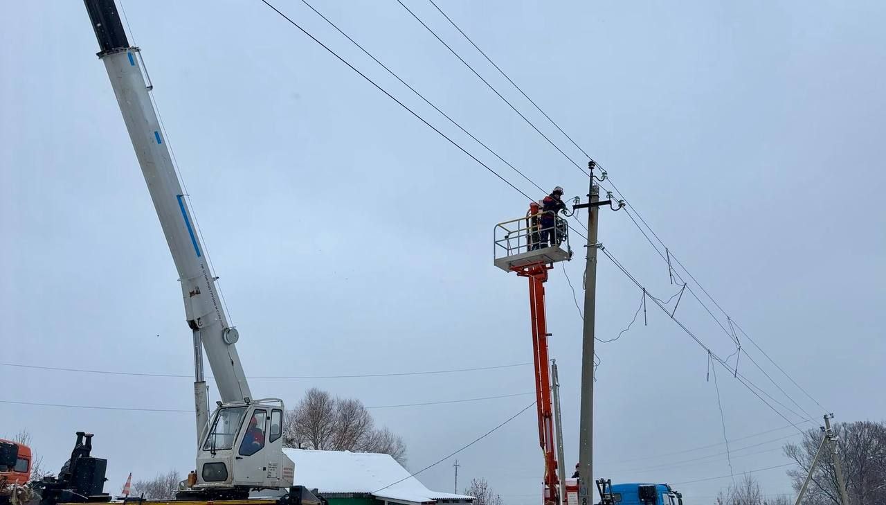 Электроснабжение после природной стихии полностью восстановлено! Электроснабжение после природной стихии полностью восстановлено!